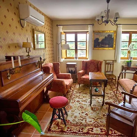 Hotel Colonial de Santillana 