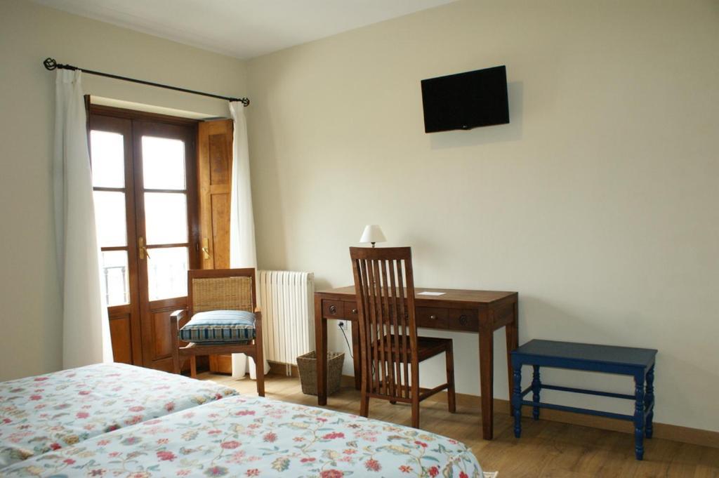 Colonial De Santillana Hotel 3*