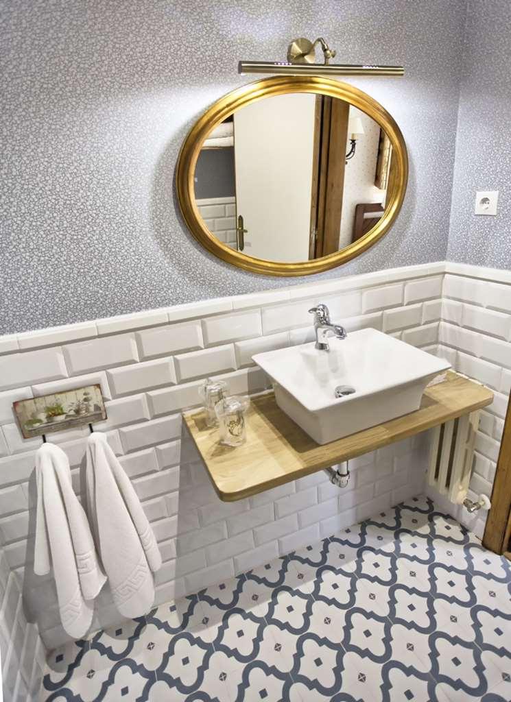 Hotel Colonial De Santillana 3*