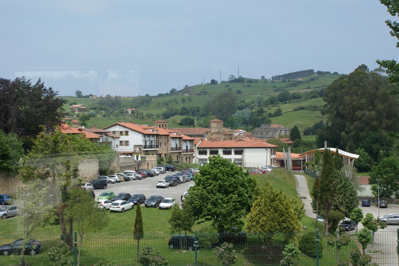 Colonial De Santillana Hotel